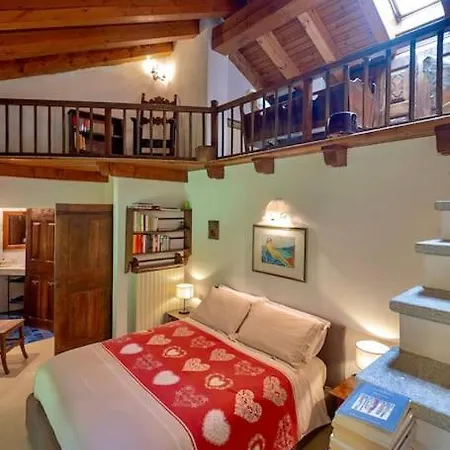 Relais - Fiore Di Bosco - Mont Blanc - Italia * Courmayeur