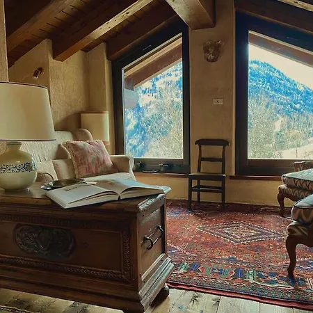 Relais - Fiore Di Bosco - Mont Blanc - Italia *