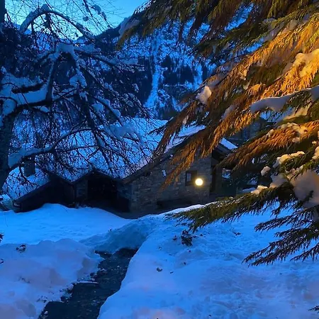 Relais - Fiore Di Bosco - Mont Blanc - Italia Alpstuga *